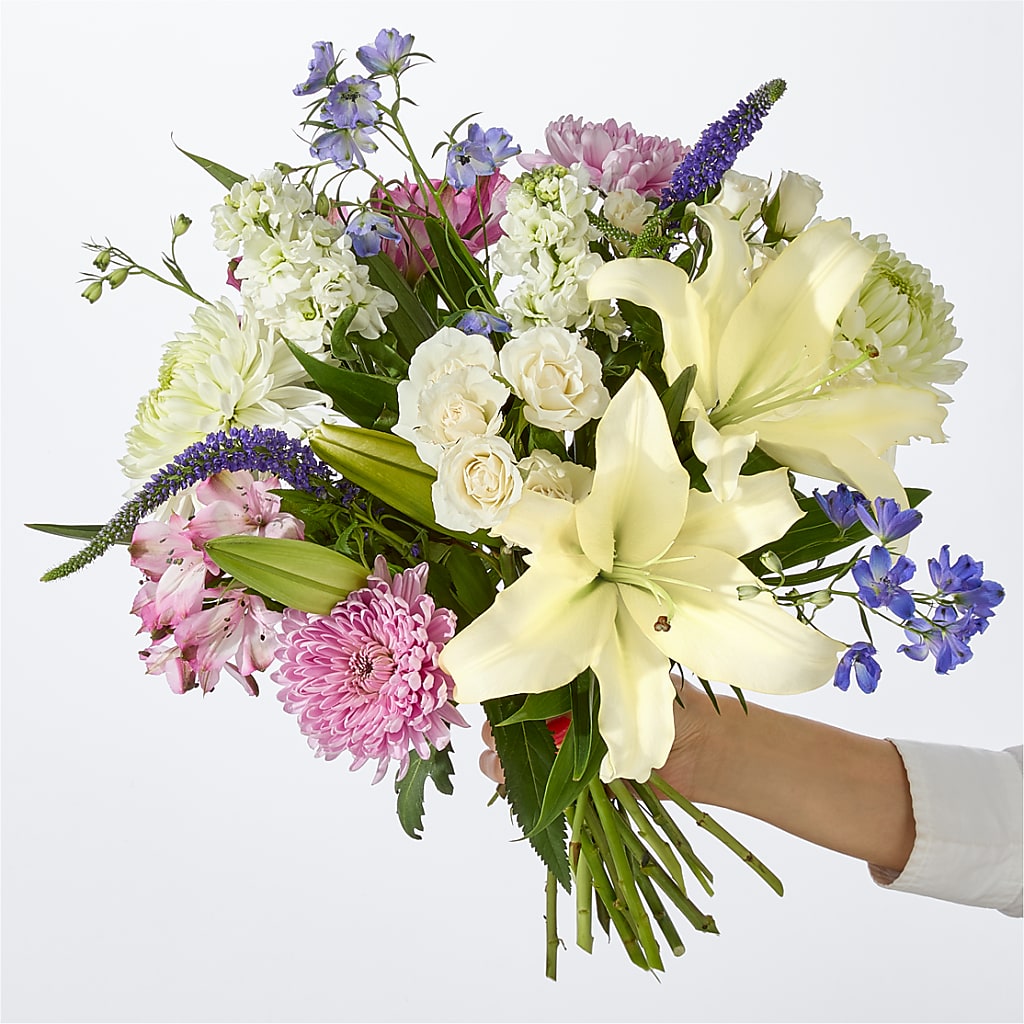 Winter Celebration Bouquet – PASSMORE'S FLOWERS, Brantford ON
