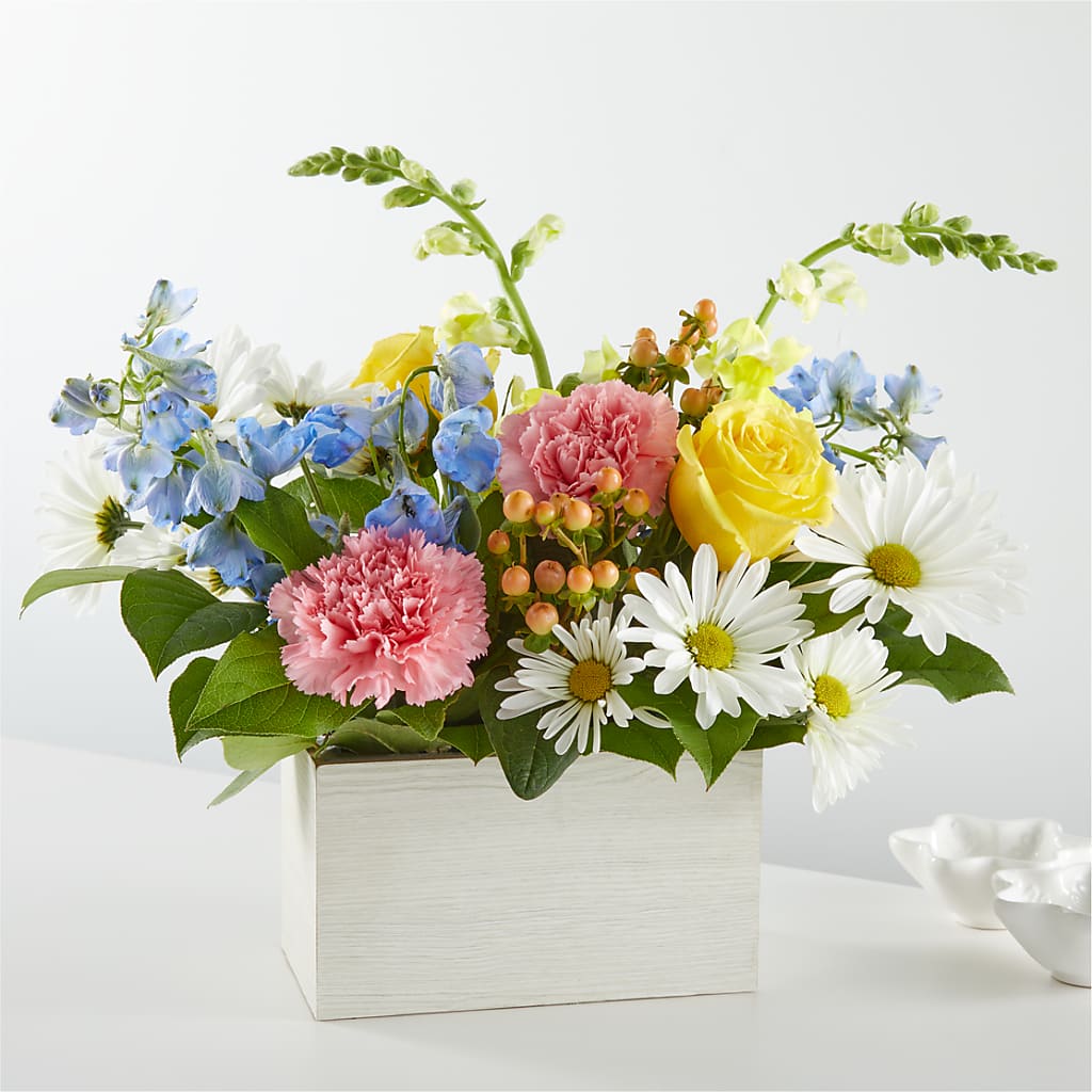 Sun Salutation Box Bouquet – PASSMORE'S FLOWERS, Brantford ON