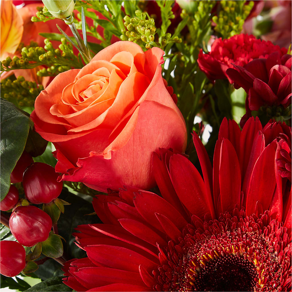 Sweater Season - A Florist Original – PASSMORE'S FLOWERS, Brantford ON