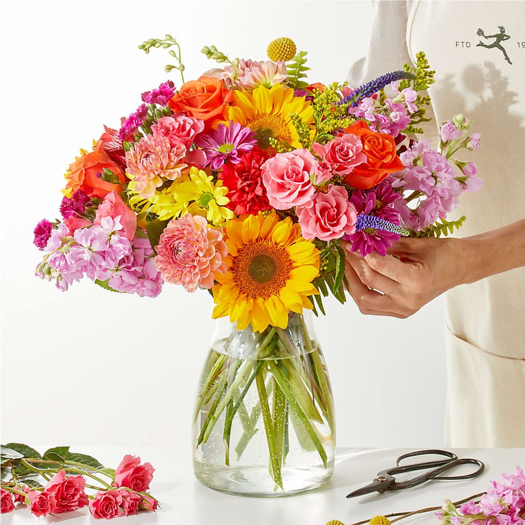 Cue the Confetti - A Florist Original – PASSMORE'S FLOWERS, Brantford ON