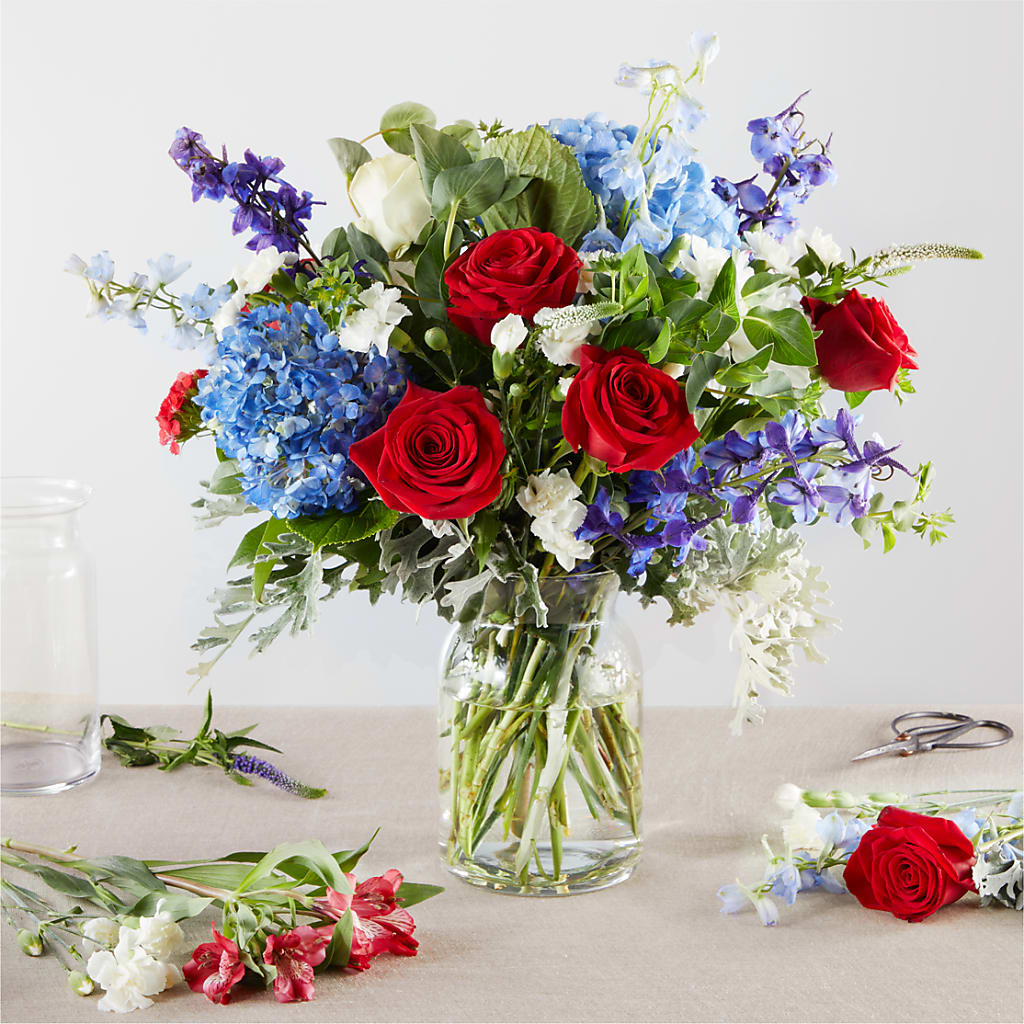 Star Spangled - A Florist Original – PASSMORE'S FLOWERS, Brantford ON