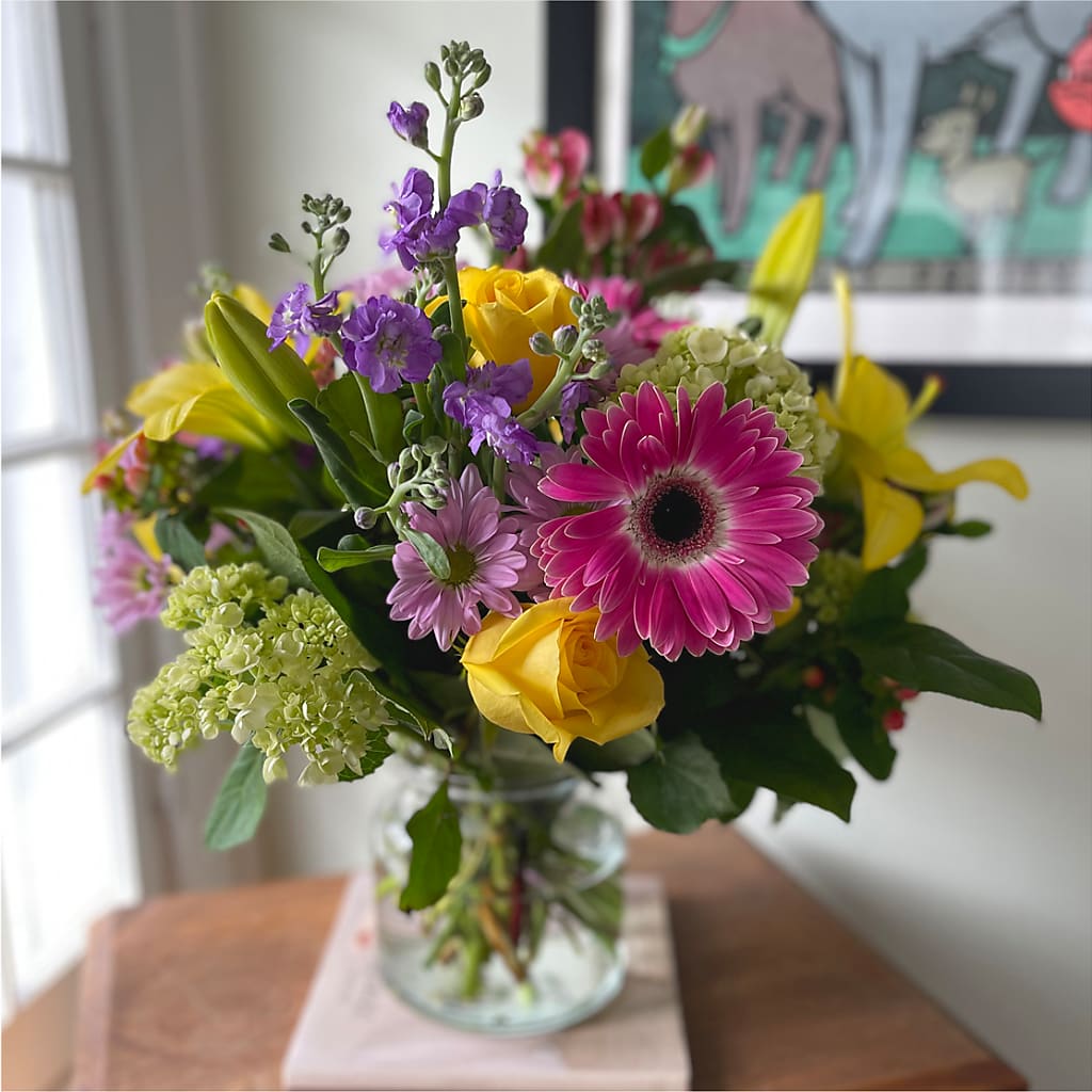 Pastel Tradition - A Florist Original – PASSMORE'S FLOWERS, Brantford ON