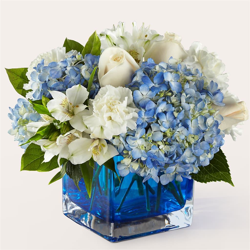 Soothing Waters Bouquet – PASSMORE'S FLOWERS, Brantford ON