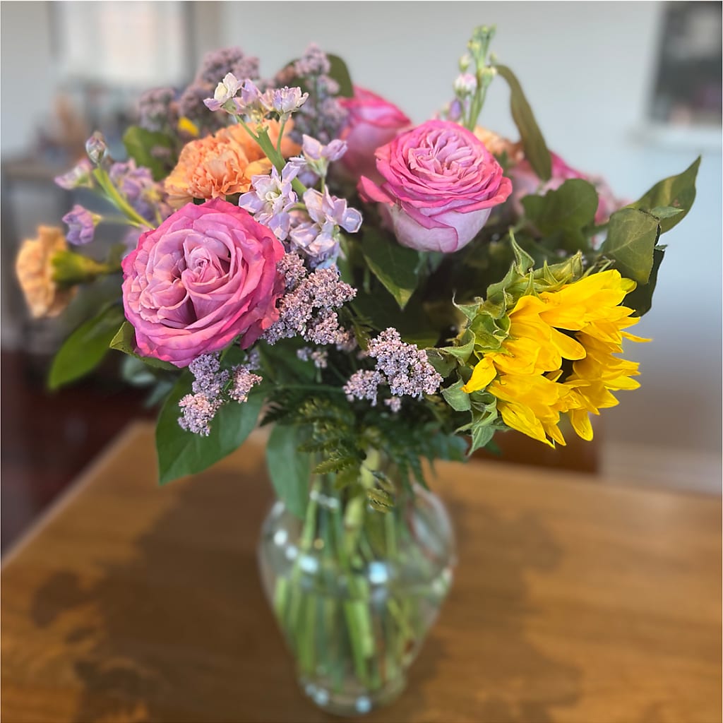 Yellow Brick Road Bouquet – PASSMORE'S FLOWERS, Brantford ON