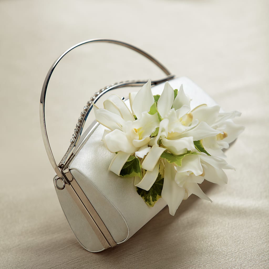 White Purse Decor – PASSMORE'S FLOWERS, Brantford ON
