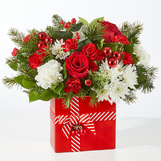 Presents Under the Tree Bouquet – PASSMORE'S FLOWERS, Brantford ON