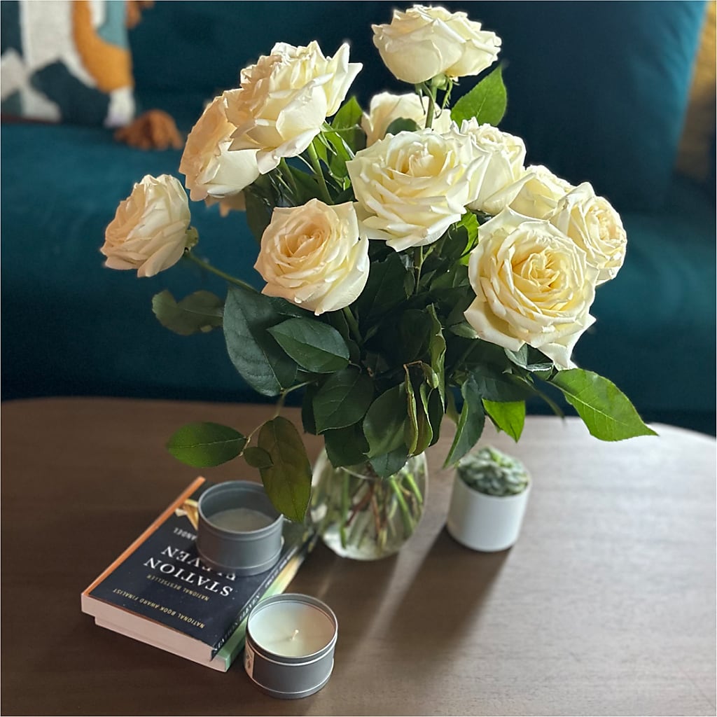 Long Stem Yellow Rose Bouquet – PASSMORE'S FLOWERS, Brantford ON