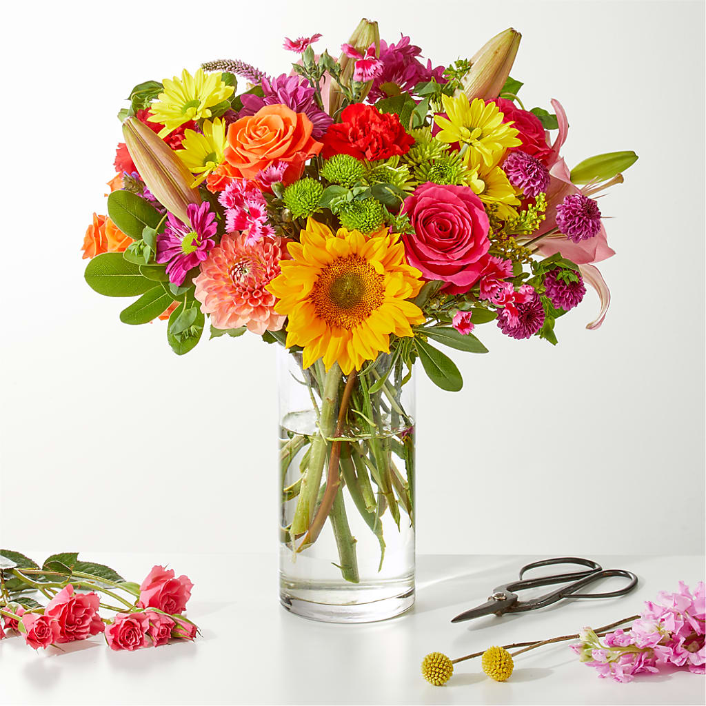 Cue the Confetti - A Florist Original – PASSMORE'S FLOWERS, Brantford ON