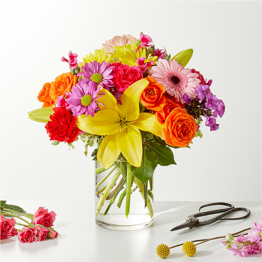 Cue the Confetti - A Florist Original – PASSMORE'S FLOWERS, Brantford ON