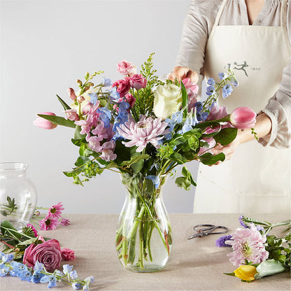 Pastel Tradition - A Florist Original – PASSMORE'S FLOWERS, Brantford ON