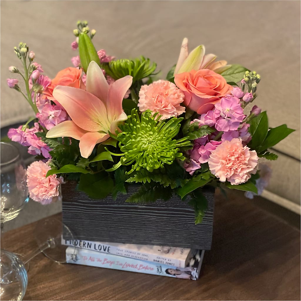 Beautiful Spirit Basket – PASSMORE'S FLOWERS, Brantford ON