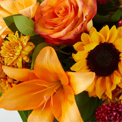 Grateful Centerpiece – PASSMORE'S FLOWERS, Brantford ON
