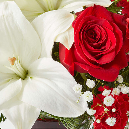 Holiday Season Bouquet – PASSMORE'S FLOWERS, Brantford ON