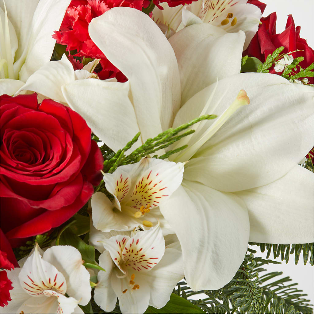 Holiday Season Bouquet – PASSMORE'S FLOWERS, Brantford ON