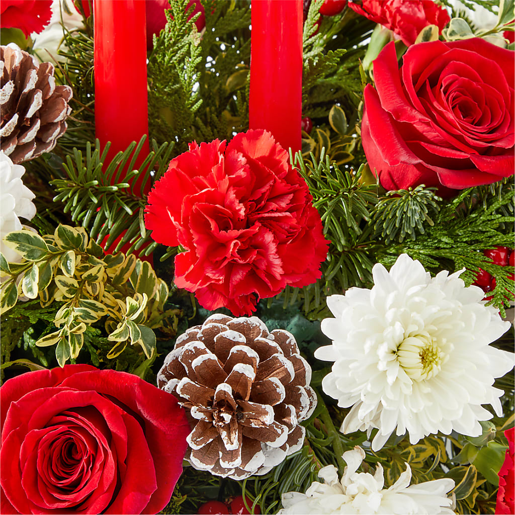 Holiday Soiree Centerpiece – PASSMORE'S FLOWERS, Brantford ON