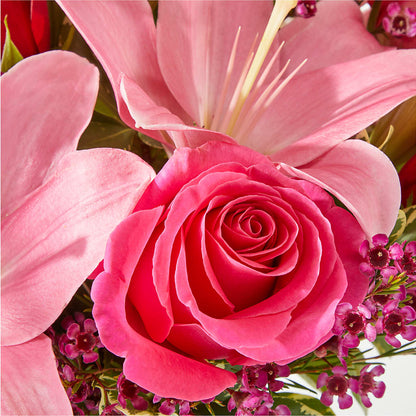 Lucky in Love Bouquet – PASSMORE'S FLOWERS, Brantford ON