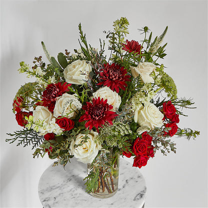 Favorite Traditions Bouquet – PASSMORE'S FLOWERS, Brantford ON