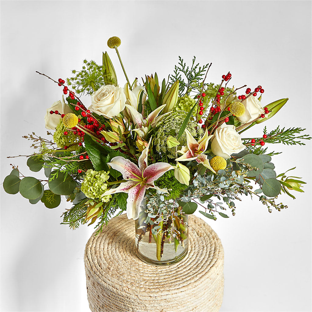 Berry & Bright Bouquet – PASSMORE'S FLOWERS, Brantford ON