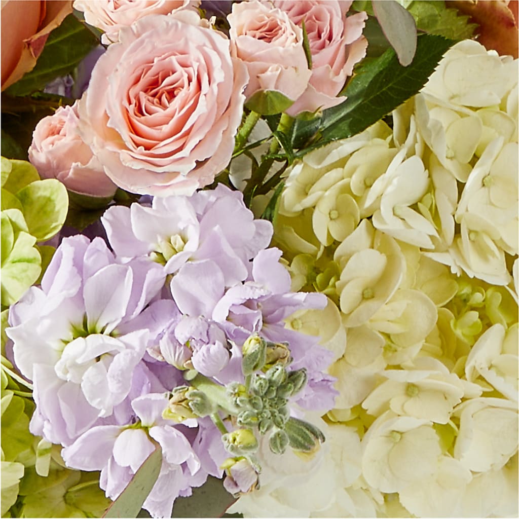 Porch Swing Bouquet – PASSMORE'S FLOWERS, Brantford ON